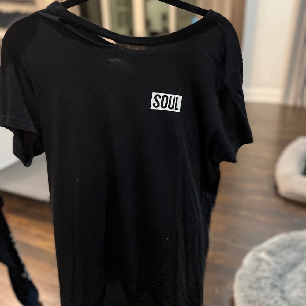 t shirt